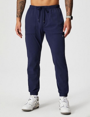 Jogger regular con bolsillos para hombre