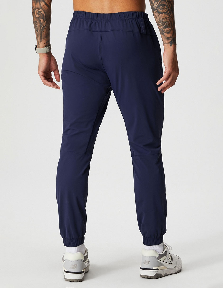 Jogger slim con bolsillos para hombre
