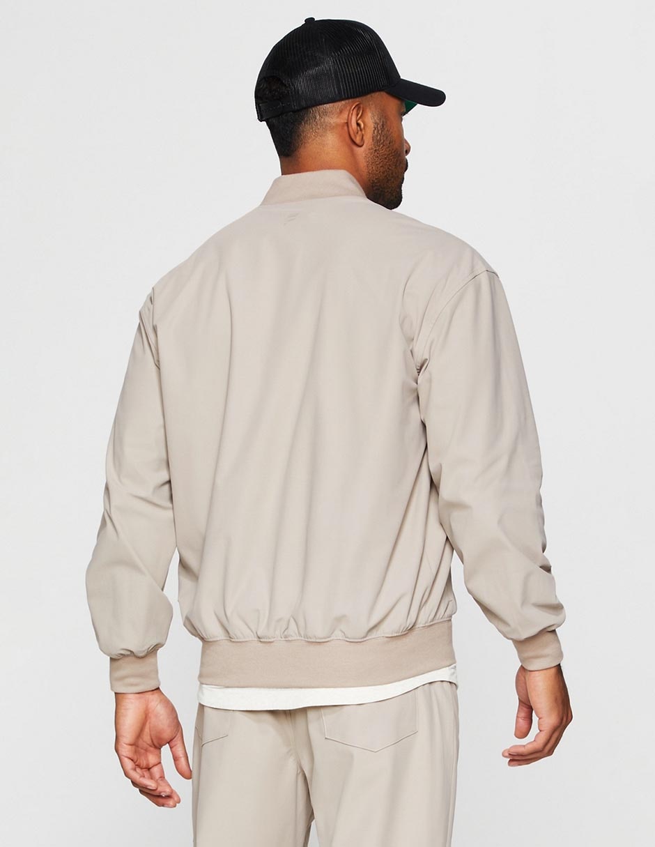 Chamarra bomber con bolsillos para hombre 2