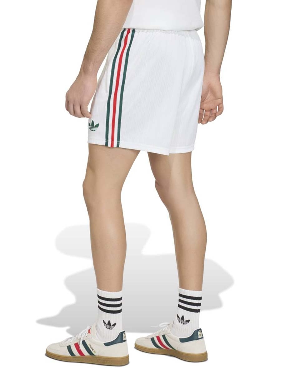 Short para hombre 16
