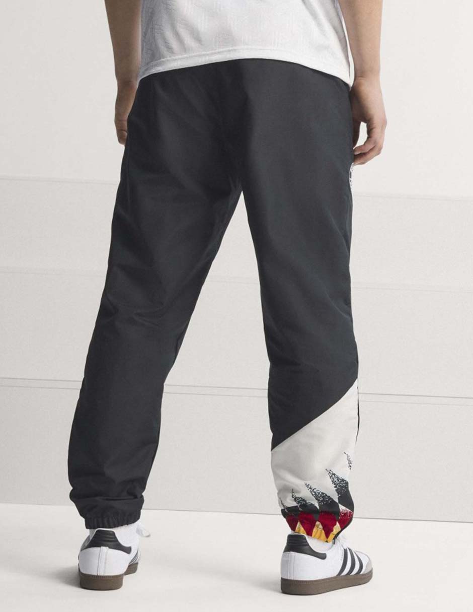 Pants regular FIFA World Cup con elástico para hombre