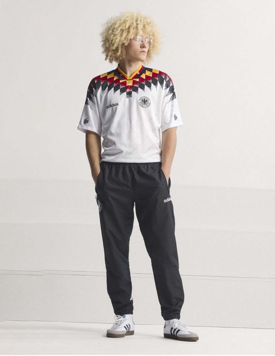 Pants regular FIFA World Cup con elástico para hombre