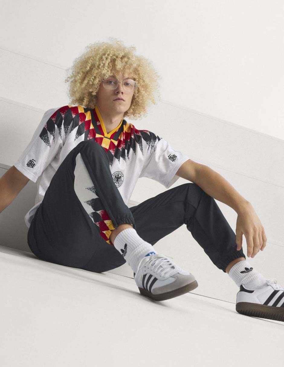 Pants regular FIFA World Cup con elástico para hombre