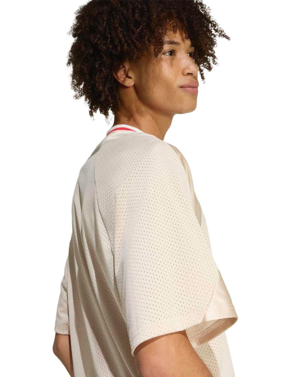 Playera cuello redondo para hombre 11