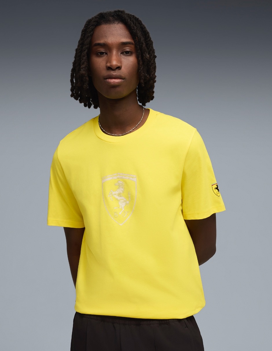 Playera Ferrari Tonal Shield Tee cuello redondo para hombre Playera Ferrari Tonal Shield Tee cuello redondo para hombre