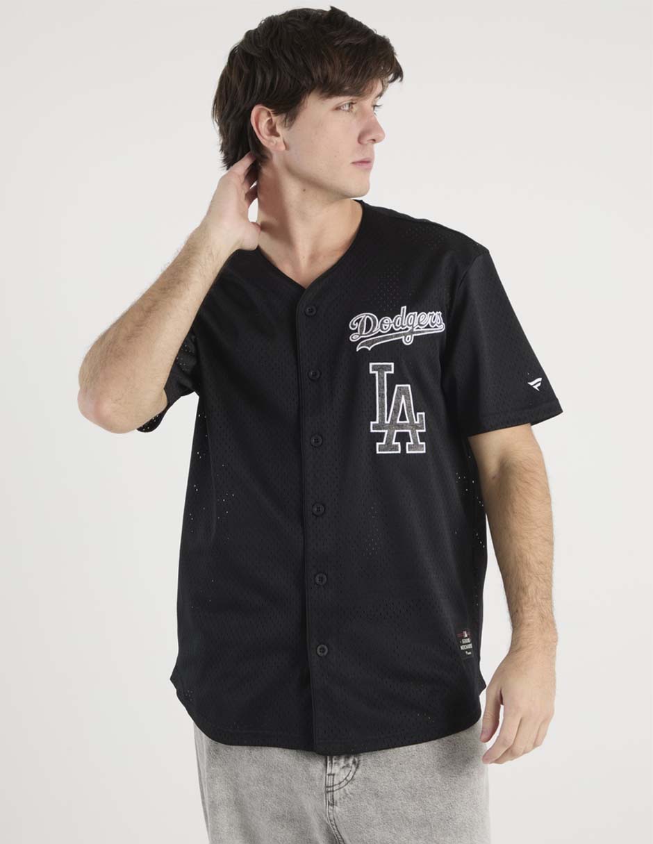 Playera Black Cat cuello con botón para hombre 5