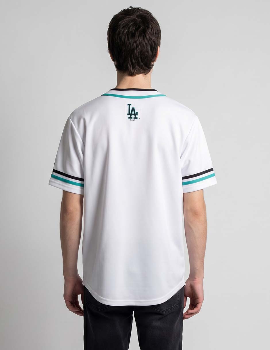 Playera cuello V para hombre 2