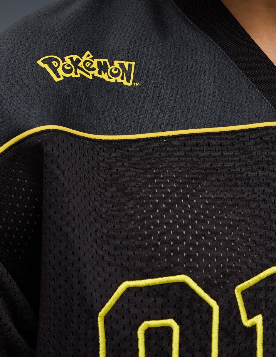 Playera puma x pokemon oversized jersey cuello redondo para hombre 2