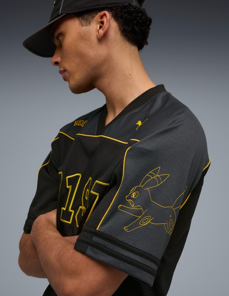 Playera puma x pokemon oversized jersey cuello redondo para hombre 5