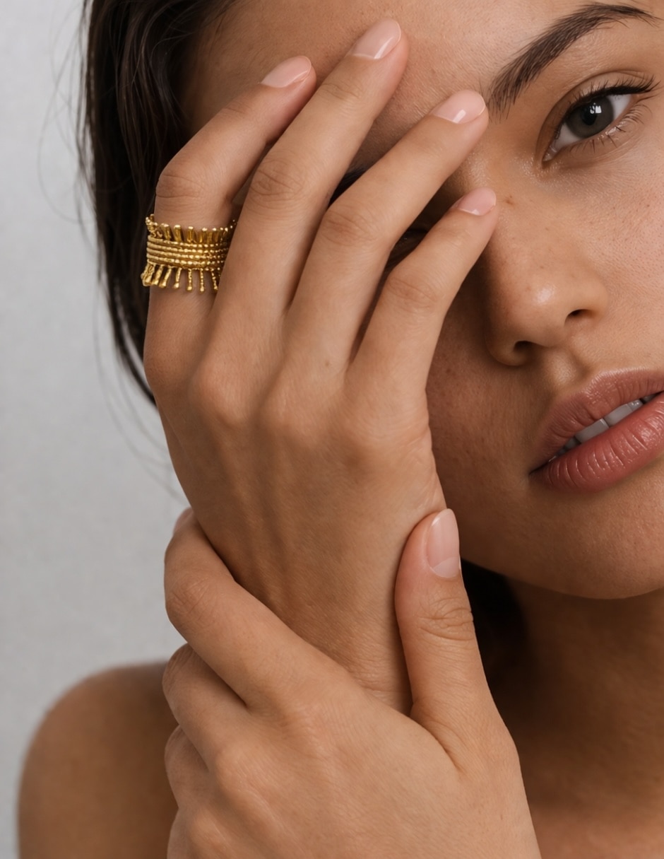 Anillo Coral baño de oro 8